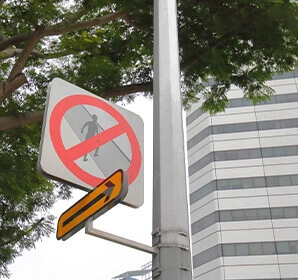 Essential Driving Rules in Singapore: What Every Visitor Should Know